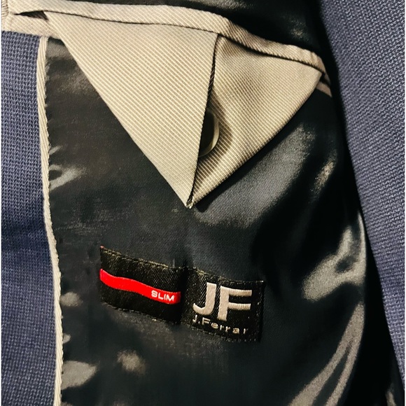 Blue J. Ferrar Suit 38R jacket and 32x32 slacks - Picture 2 of 9